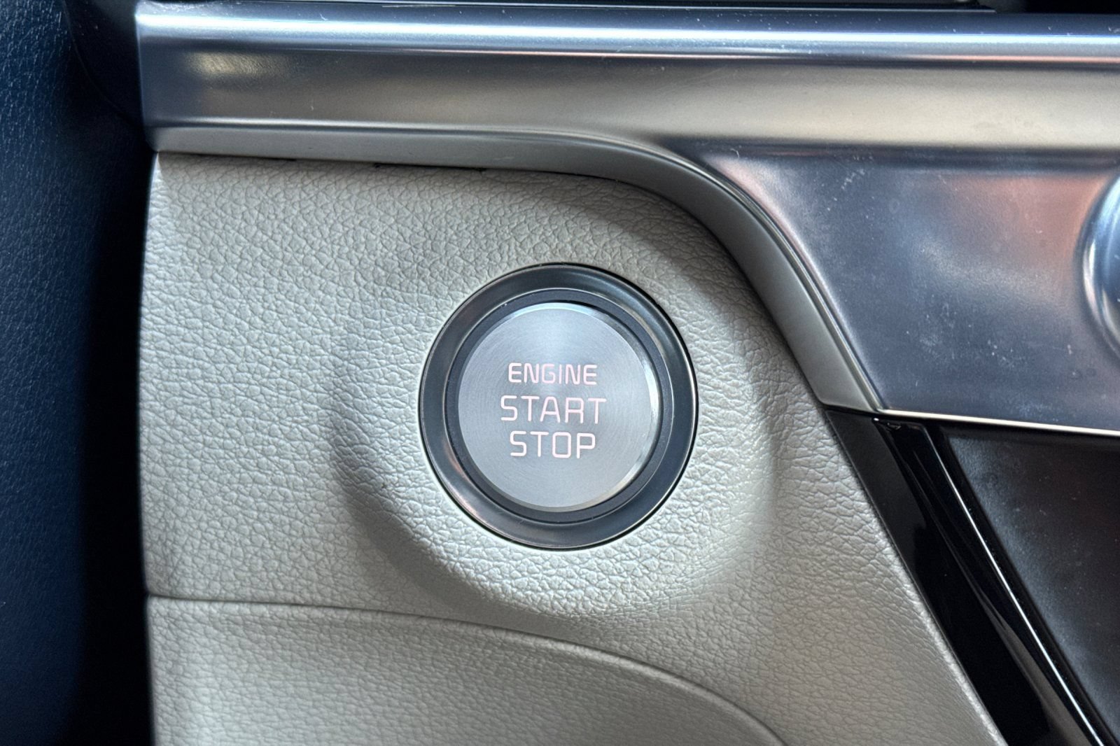 Used 2023 Kia Telluride SX FWD image 24