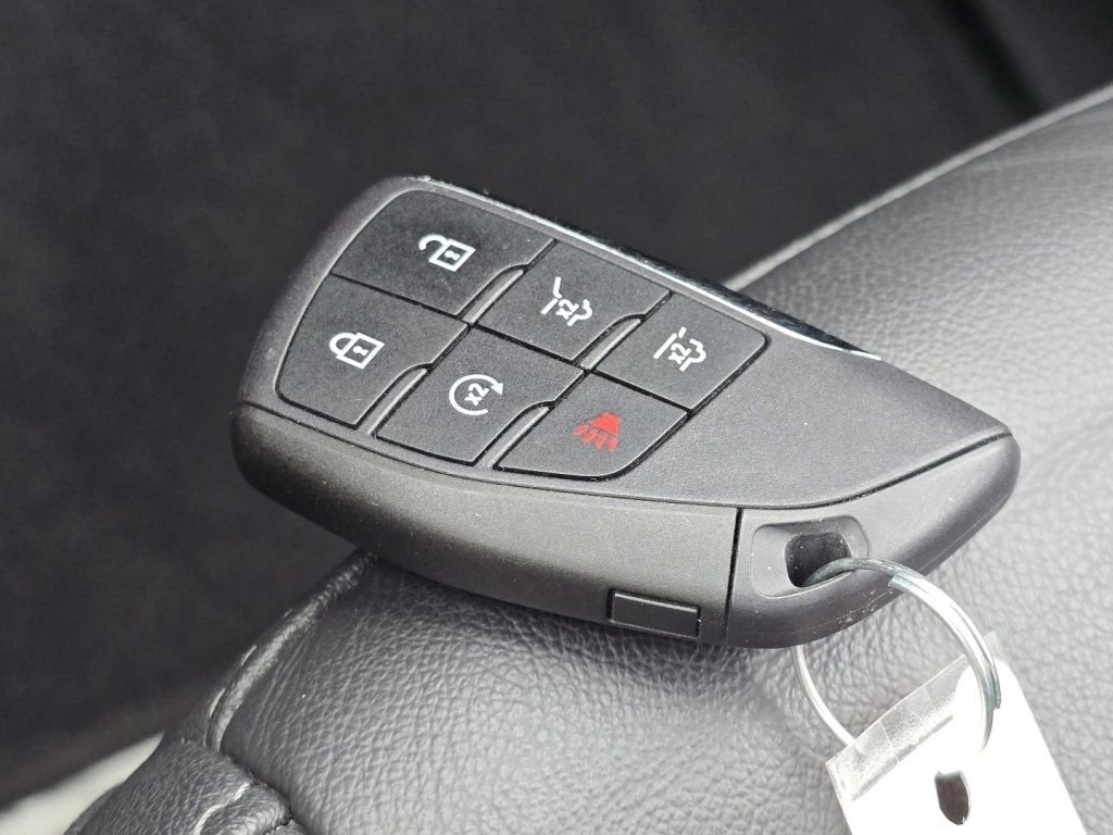 Used 2025 Chevrolet Tahoe LT image 31