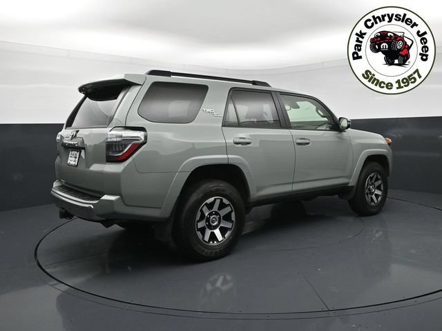 Used 2022 Toyota 4Runner TRD Off-Road Premium AWD/4WD image 6