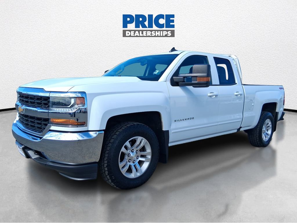 Used 2017 Chevrolet Silverado 1500 LT w/ Max Trailering Package image 2