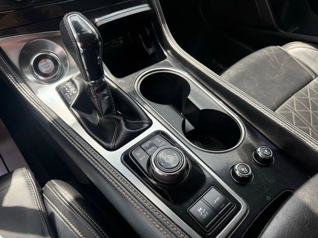 Used 2019 Nissan Maxima Platinum w/ Sport Mat Group FWD image 10