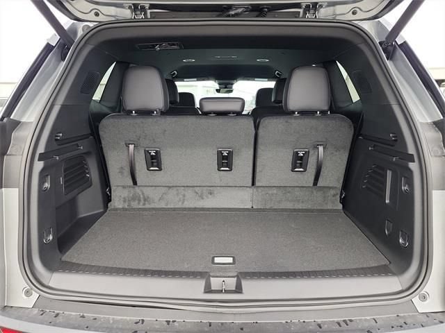 New 2026 GMC Acadia Elevation w/ Super Cruise Package FWD image 7