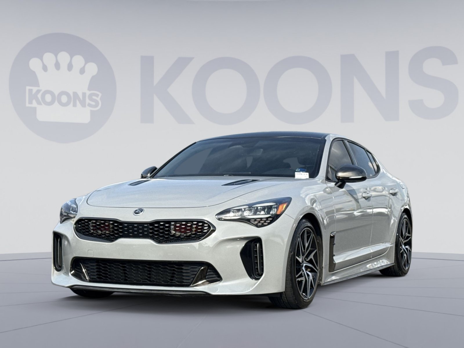 Used 2022 Kia Stinger GT-Line RWD image 1