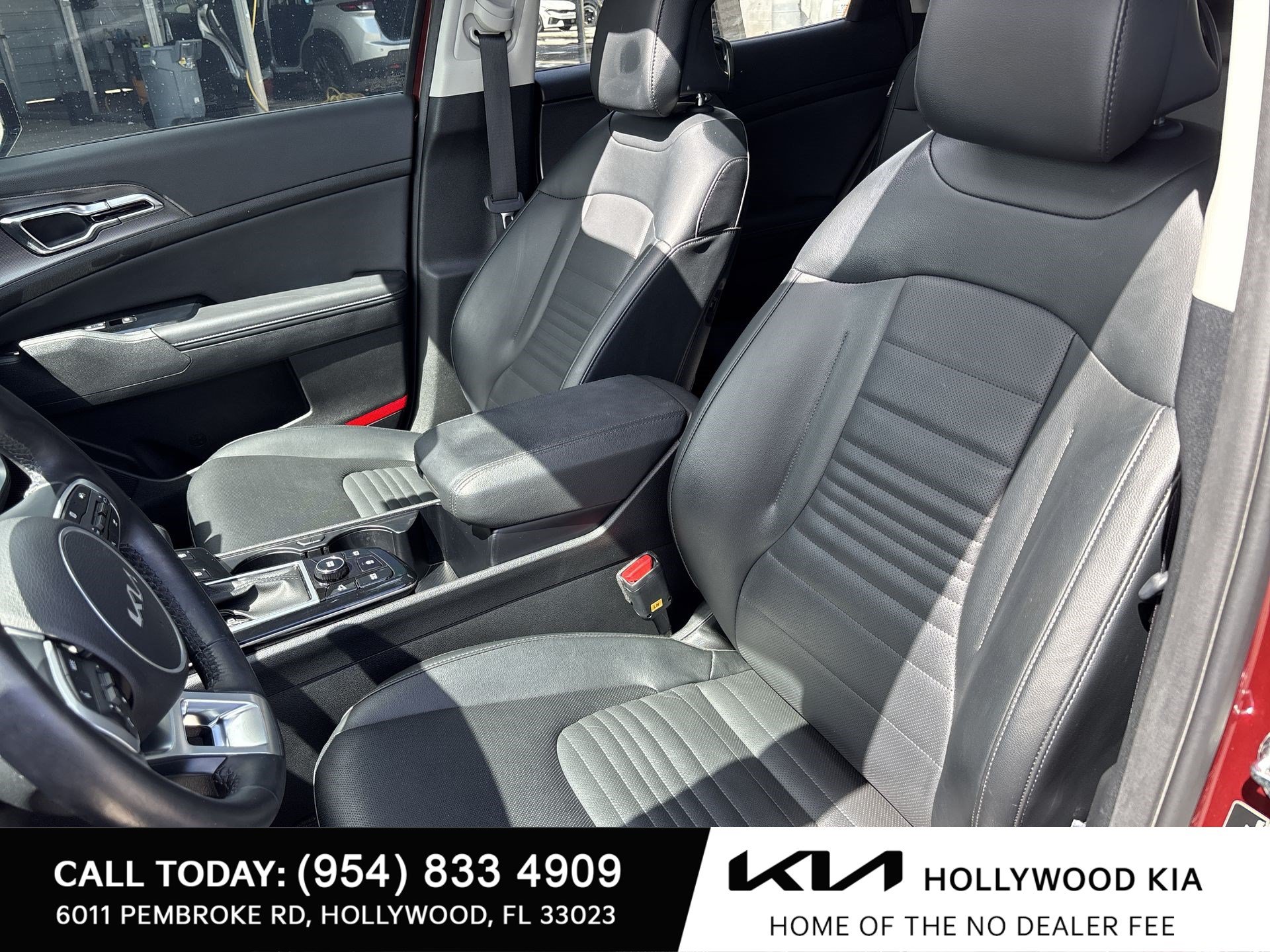 Used 2024 Kia Sportage SX FWD image 13