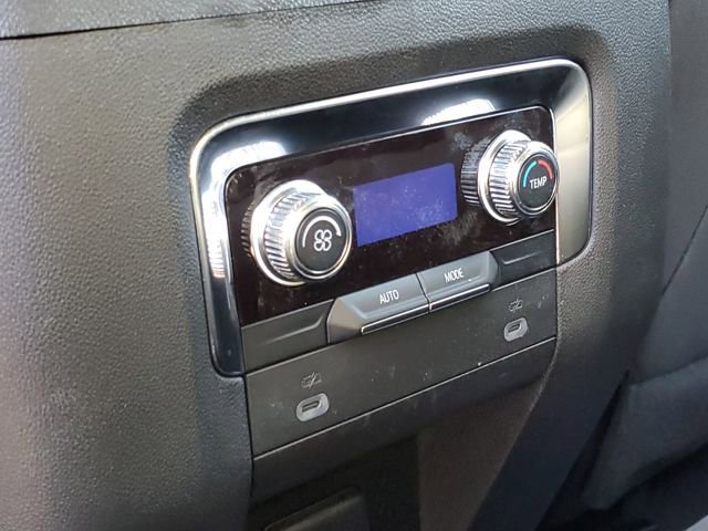 Certified 2023 GMC Yukon SLE image 32