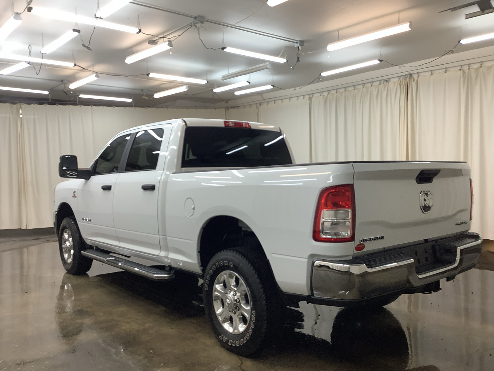 Used 2023 RAM 2500 Big Horn w/ Level 1 Equipment Group AWD/4WD image 9