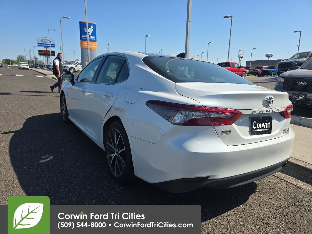 Used 2021 Toyota Camry XLE w/ Navigation Package AWD/4WD image 7