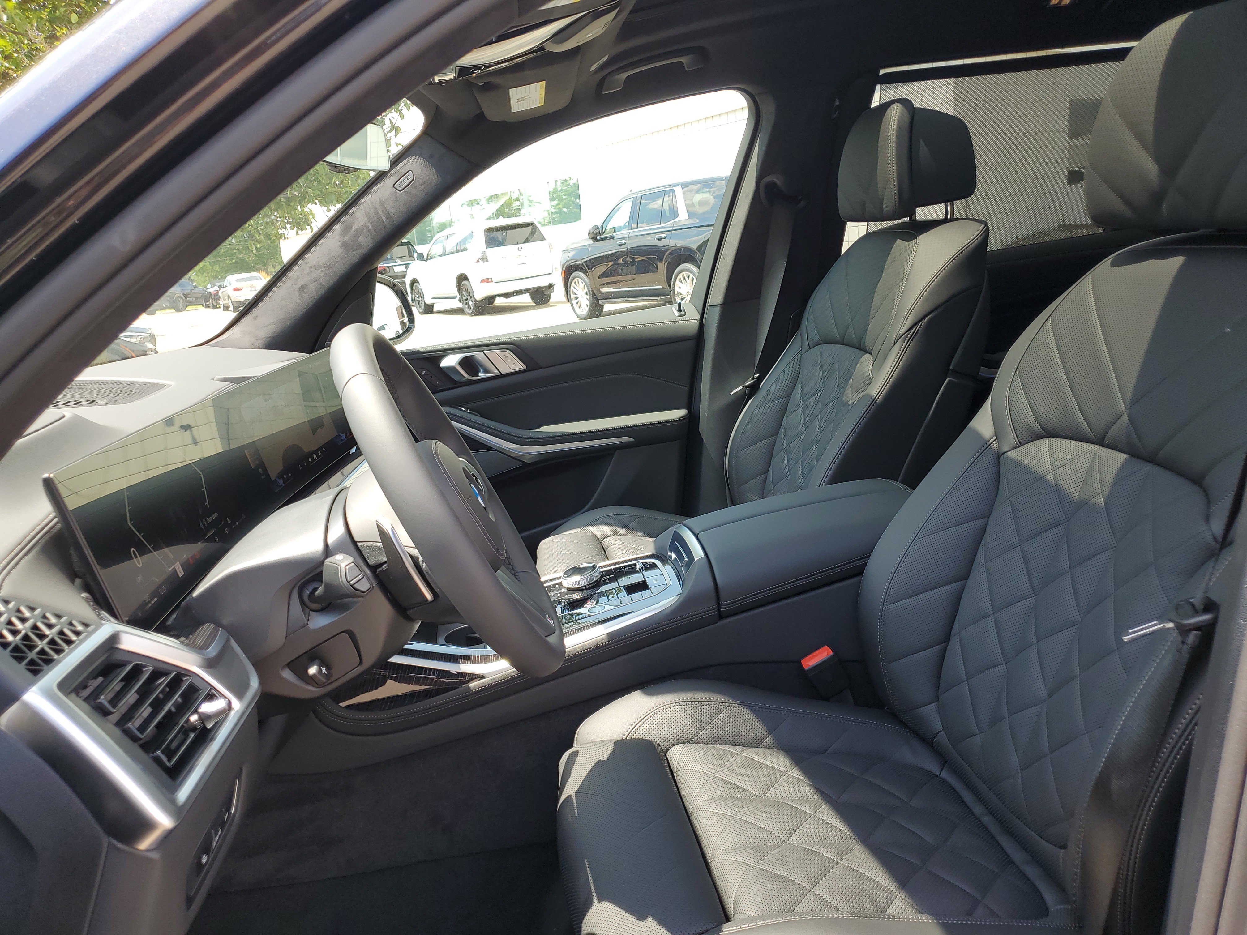 New 2027 BMW X7 xDrive40i w/ Executive Package AWD/4WD image 5