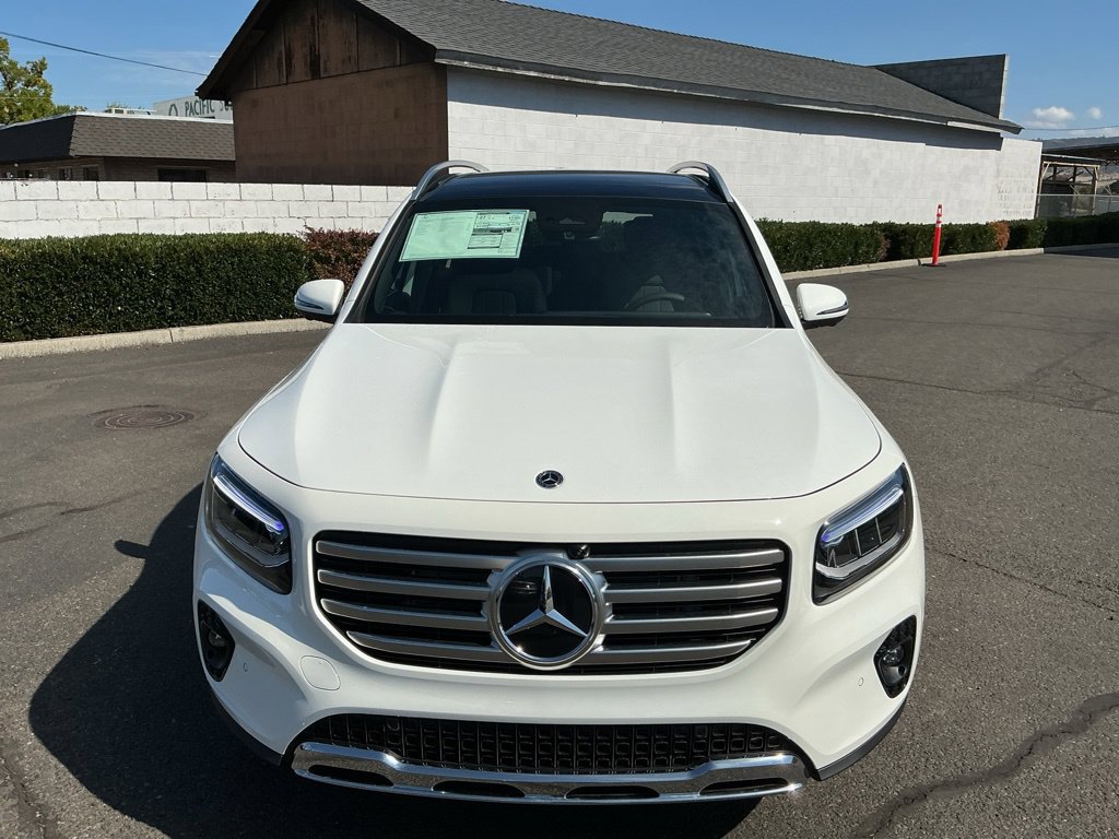New 2026 Mercedes-Benz GLB 250 4MATIC image 5