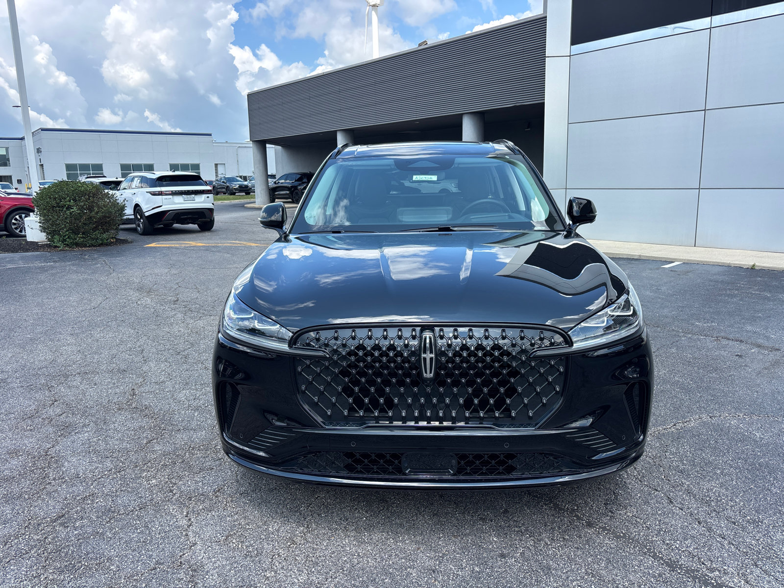 New 2026 Lincoln Aviator Reserve AWD/4WD image 2