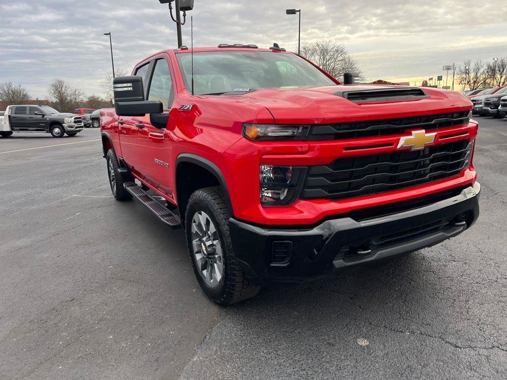 Used 2024 Chevrolet Silverado 2500 Custom w/ Custom Value Package AWD/4WD image 7