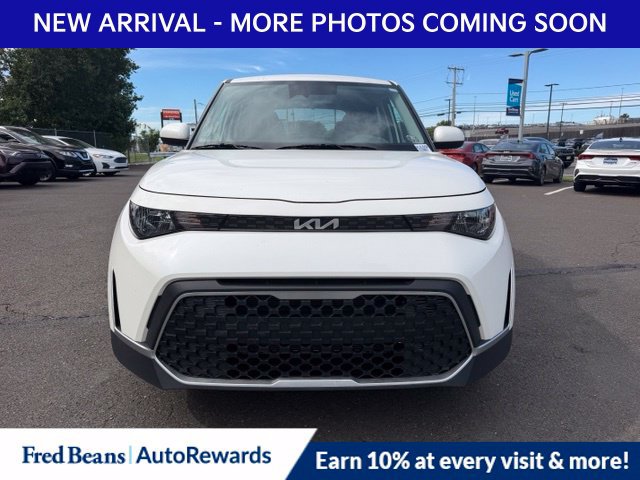 Used 2023 Kia Soul S FWD image 2