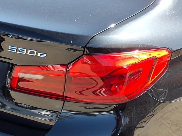 Used 2019 BMW 530e w/ M Sport Package image 30