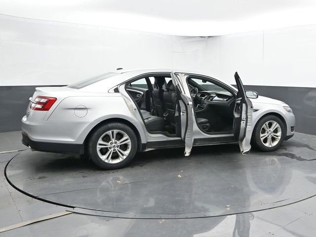 Used 2016 Ford Taurus SEL w/ Equipment Group 201A FWD image 32
