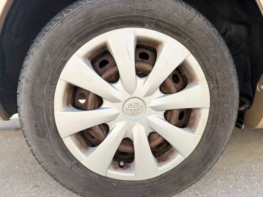 Used 2011 Toyota Corolla LE FWD image 11