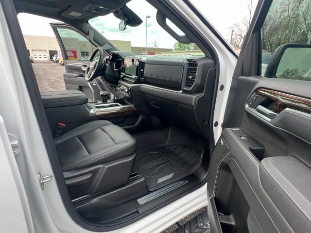 Used 2025 GMC Sierra 1500 Elevation w/ Elevation Premium Package image 27