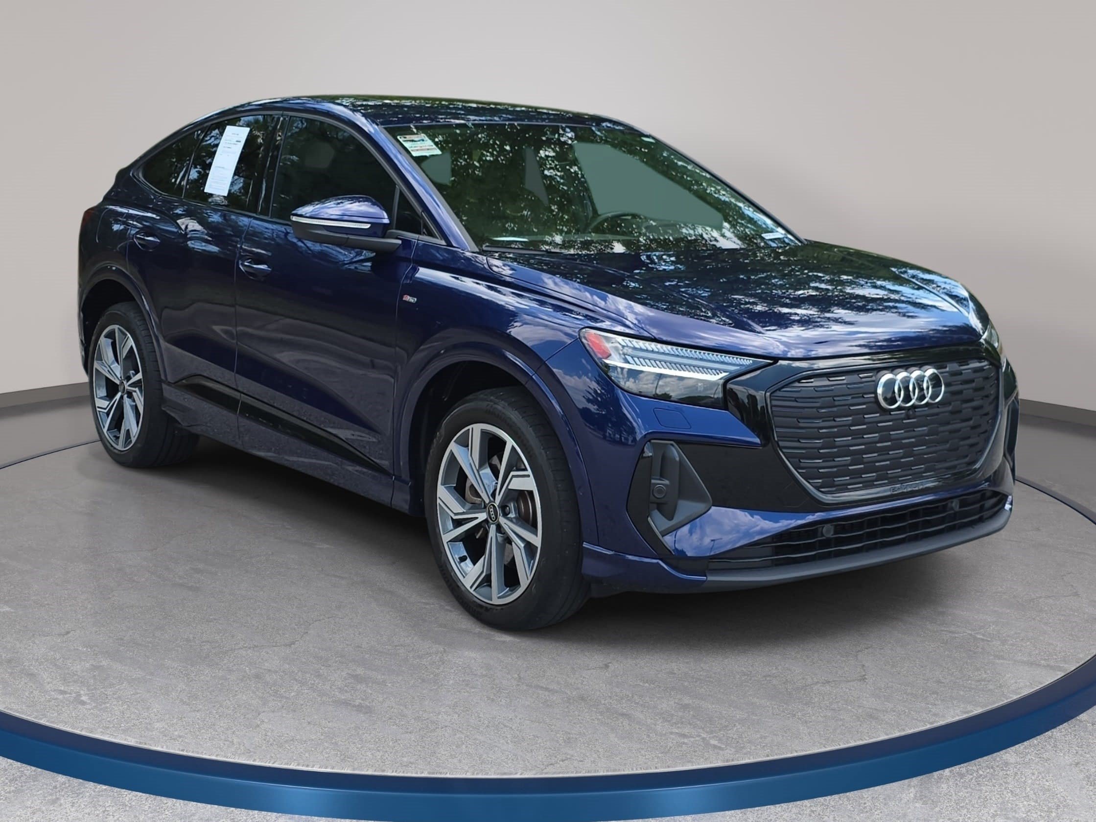 Used 2023 Audi Q4 e-tron Prestige w/ Black Optic Package AWD/4WD image 3
