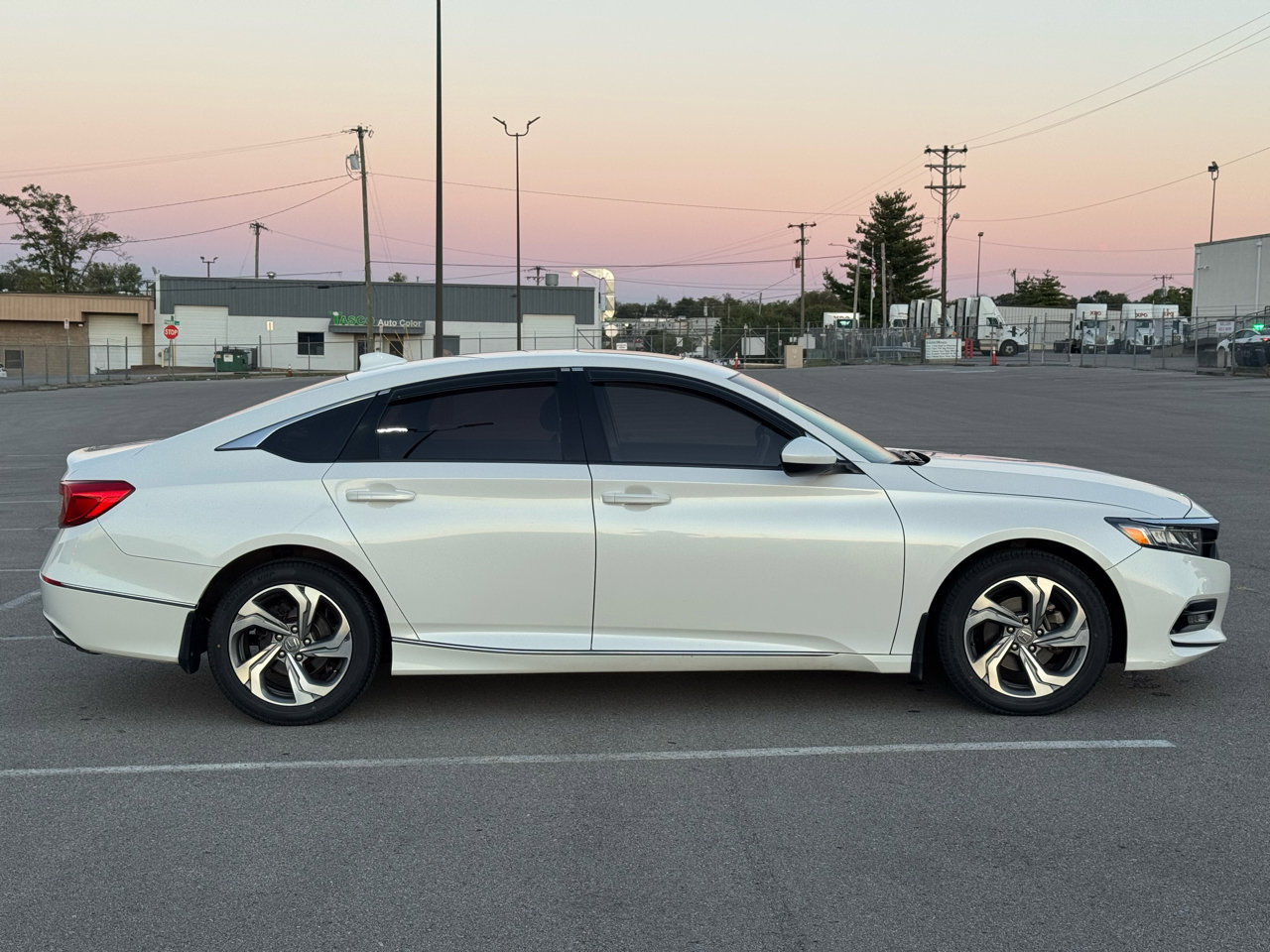 Used 2018 Honda Accord EX image 8