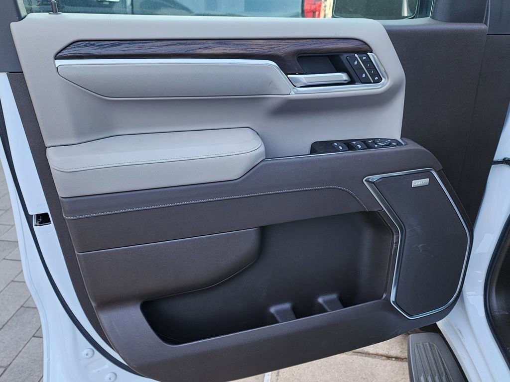 New 2026 GMC Sierra 1500 SLT image 14