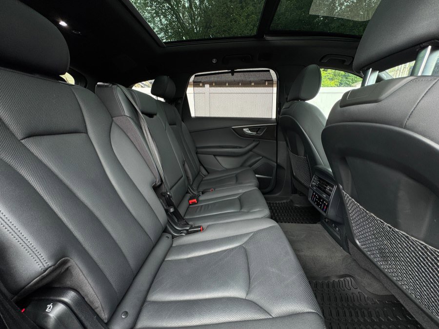 Used 2021 Audi Q7 3.0T Prestige w/ Prestige Package AWD/4WD image 35