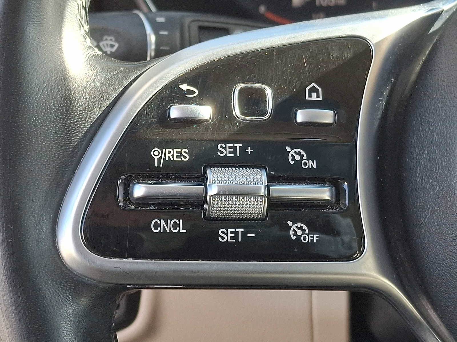 Used 2021 Mercedes-Benz GLC 300 4MATIC image 18