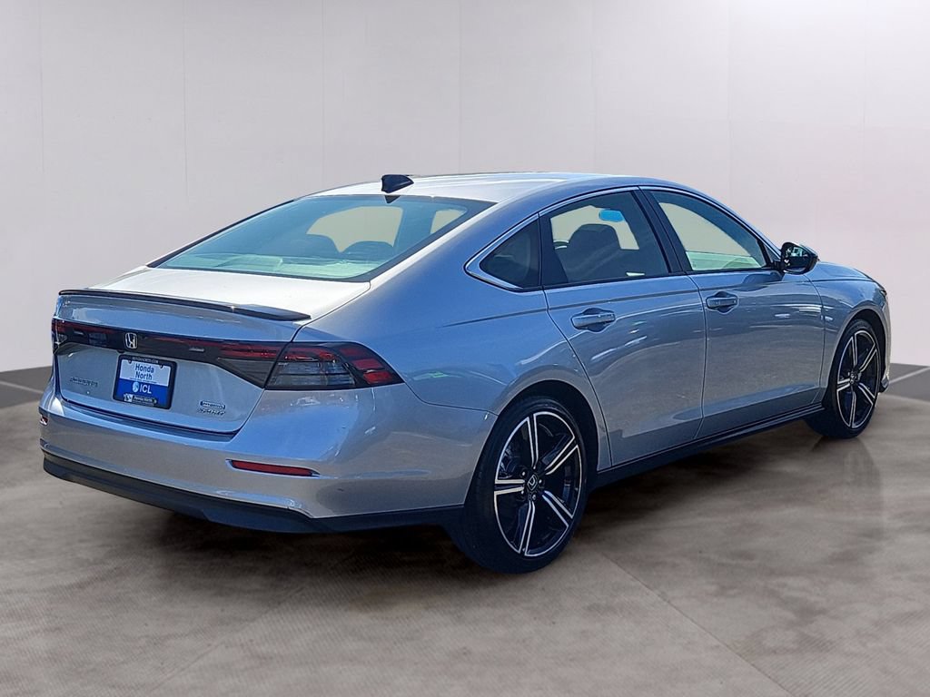 Used 2025 Honda Accord Sport image 4