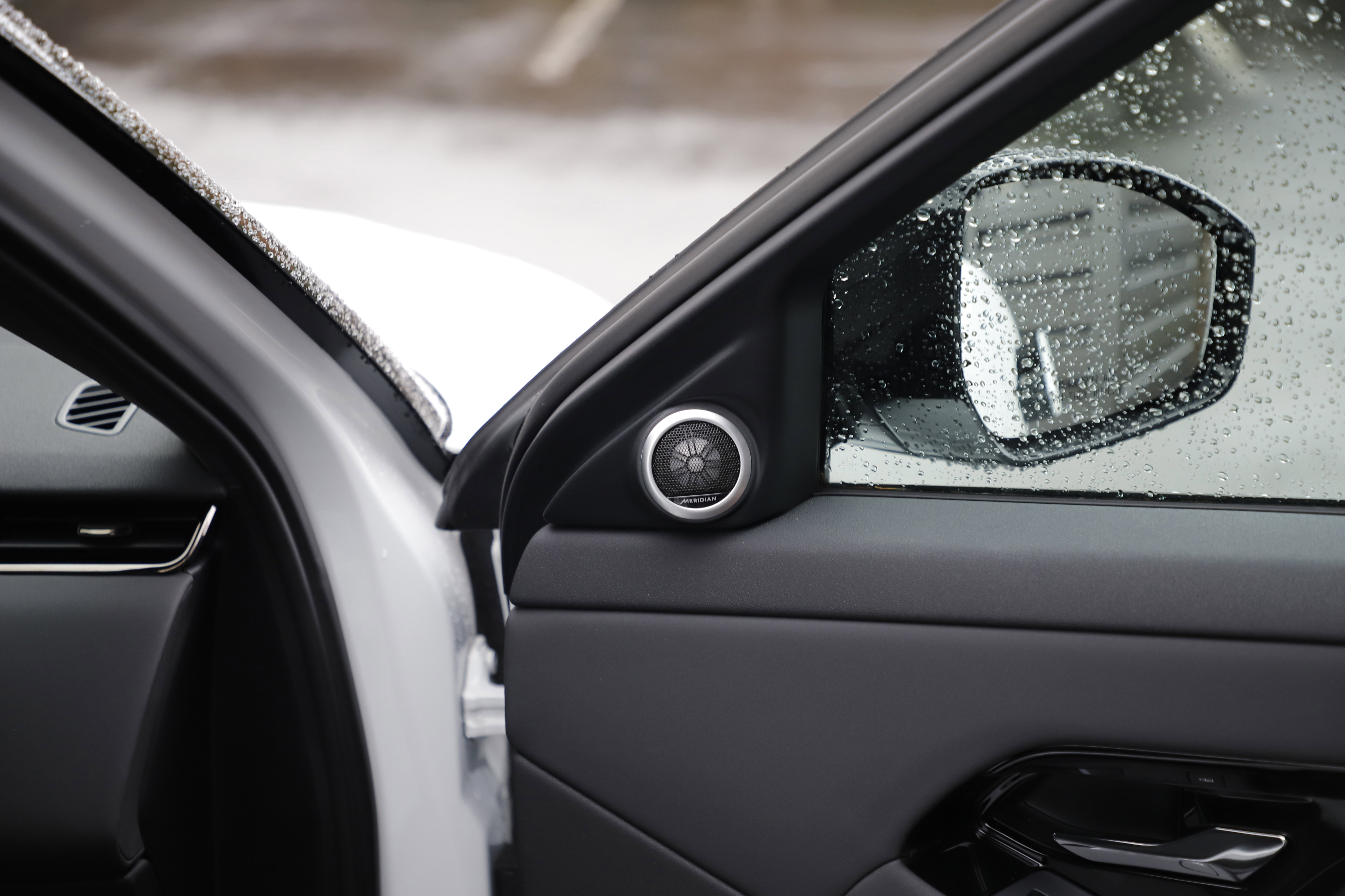 Certified 2025 Land Rover Range Rover Evoque S image 8