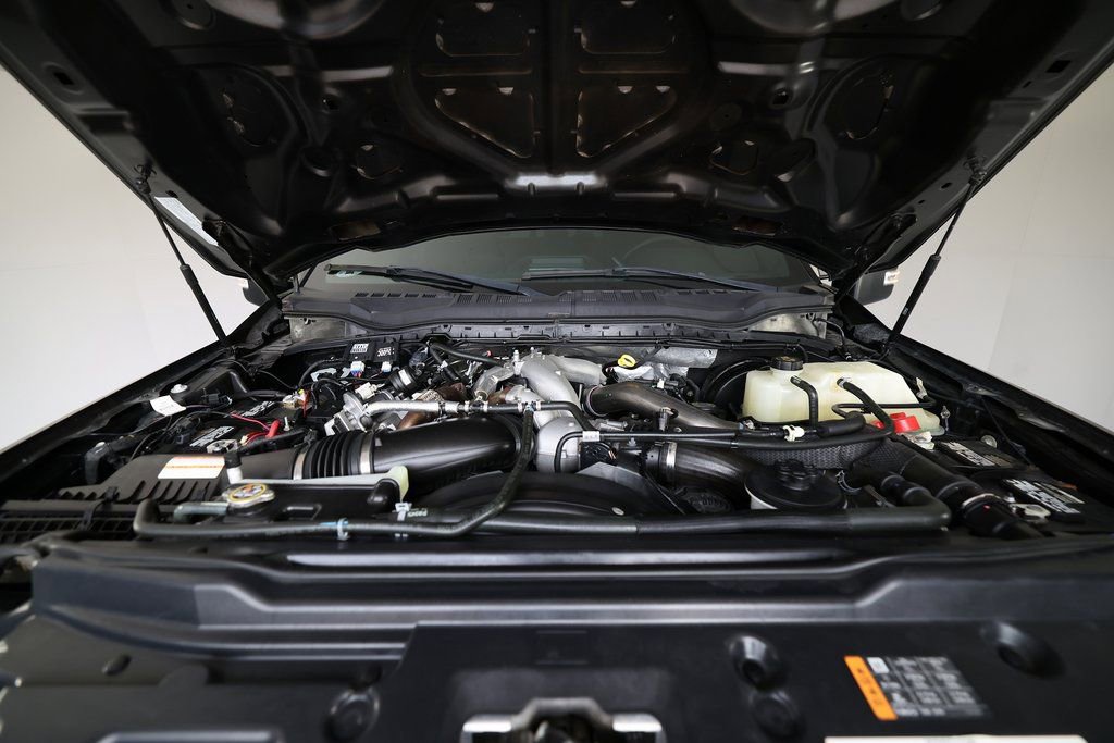 Used 2022 Ford F250 Lariat w/ Black Appearance Package image 38