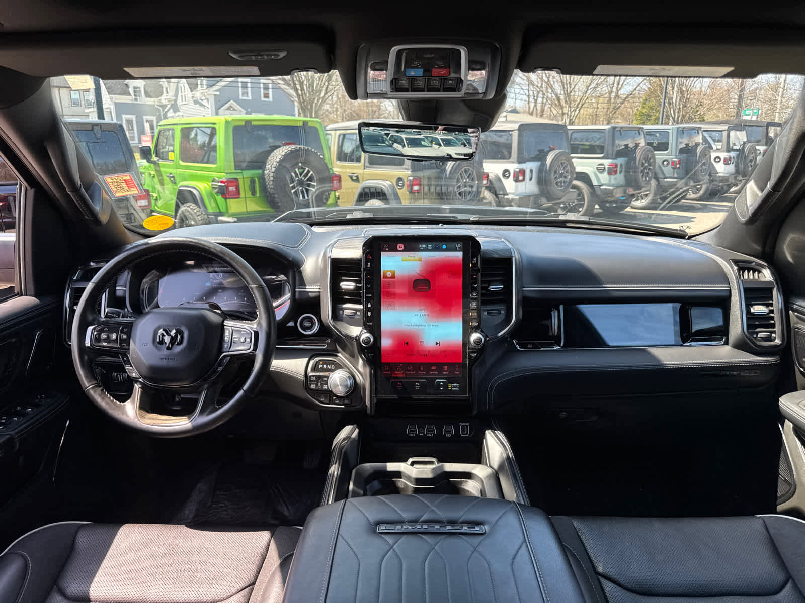 Used 2025 RAM 1500 Limited AWD/4WD image 31