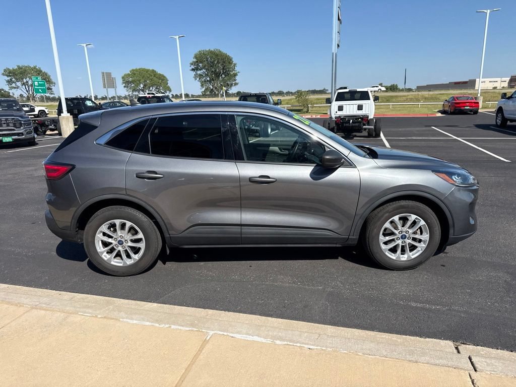 Used 2022 Ford Escape SE w/ Convenience Package FWD image 7