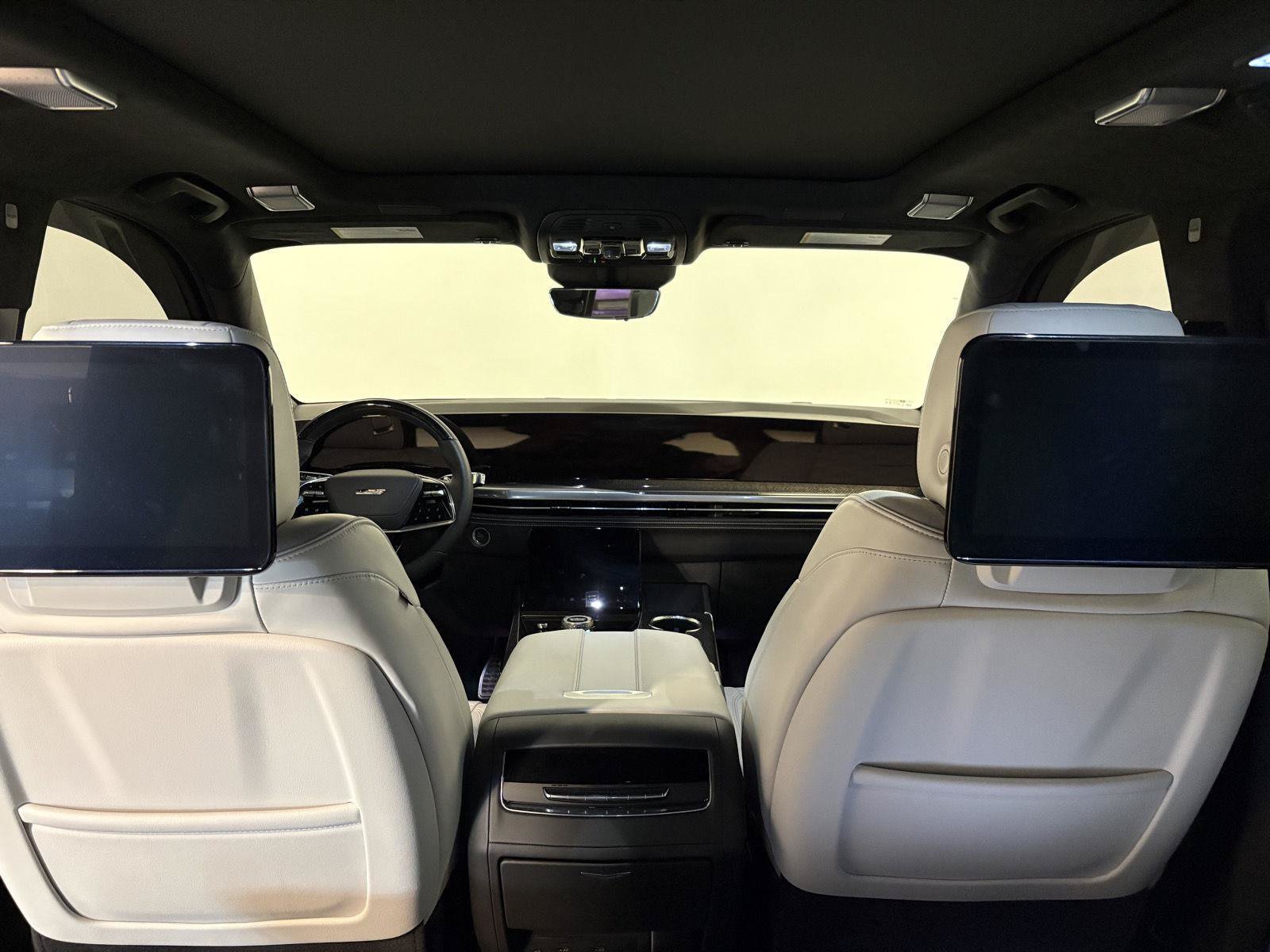 Used 2026 Cadillac Escalade V w/ LPO, ONYX Package AWD/4WD image 34