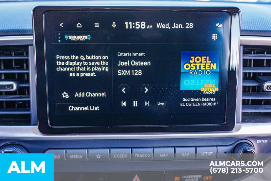 Used 2024 Hyundai Venue Limited image 38