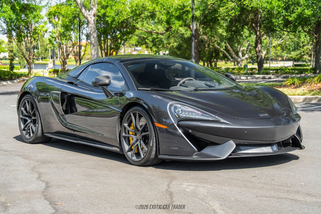 Used 2018 McLaren 570S Spider image 17
