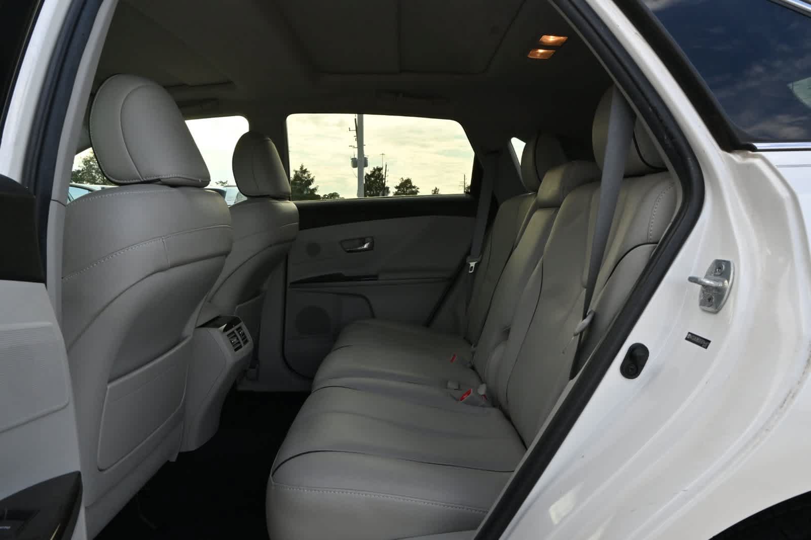 Used 2015 Toyota Venza XLE w/ XLE Premium Package FWD image 18