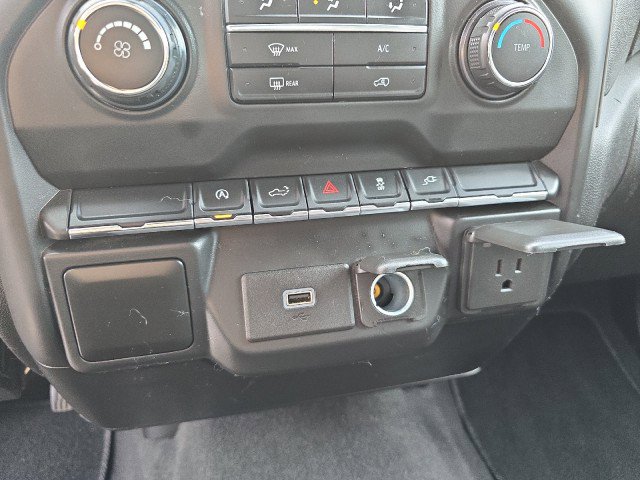 Used 2020 Chevrolet Silverado 1500 Custom w/ Custom Value Package image 28