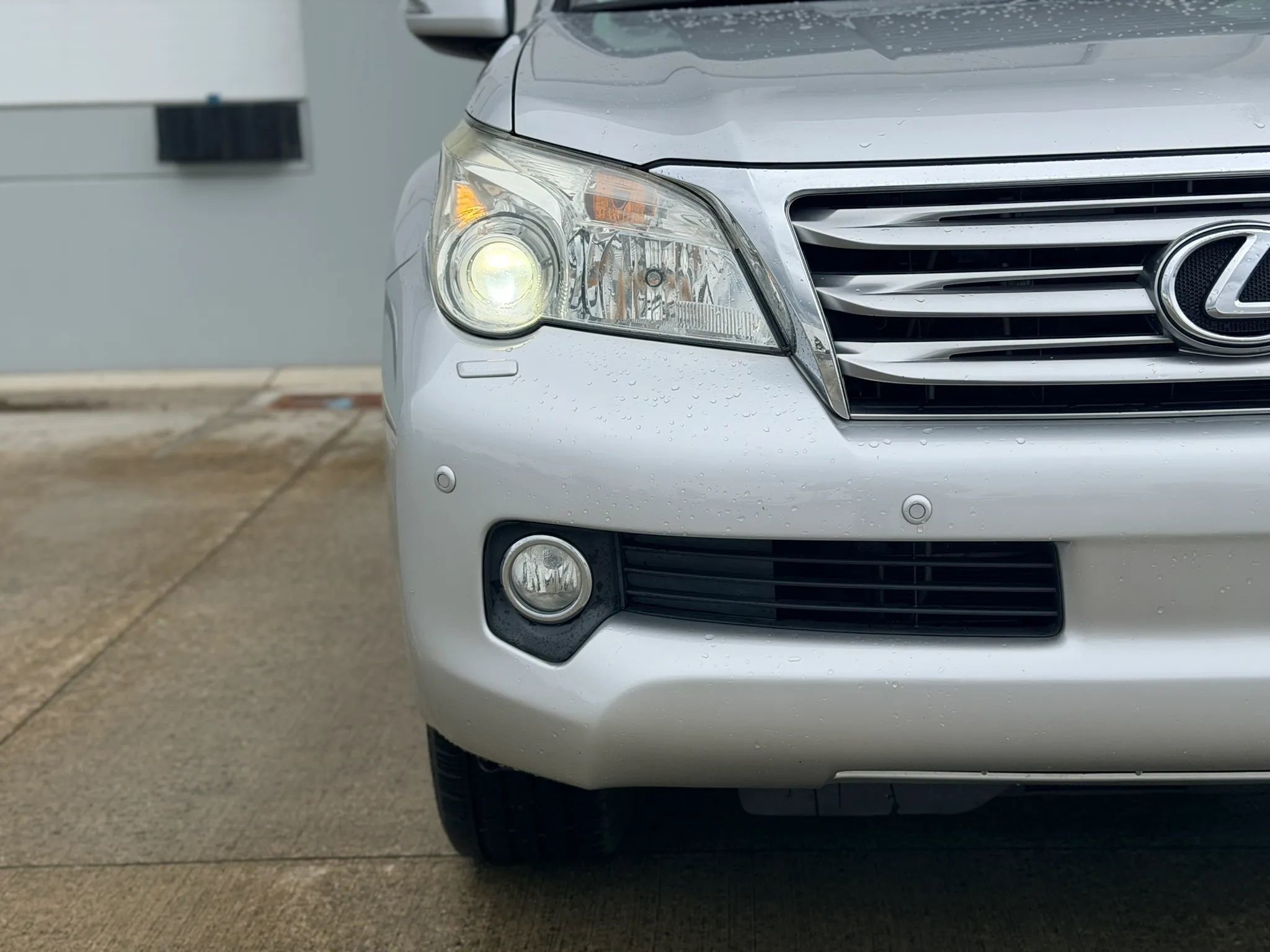 Used 2011 Lexus GX 460 Premium AWD/4WD image 9