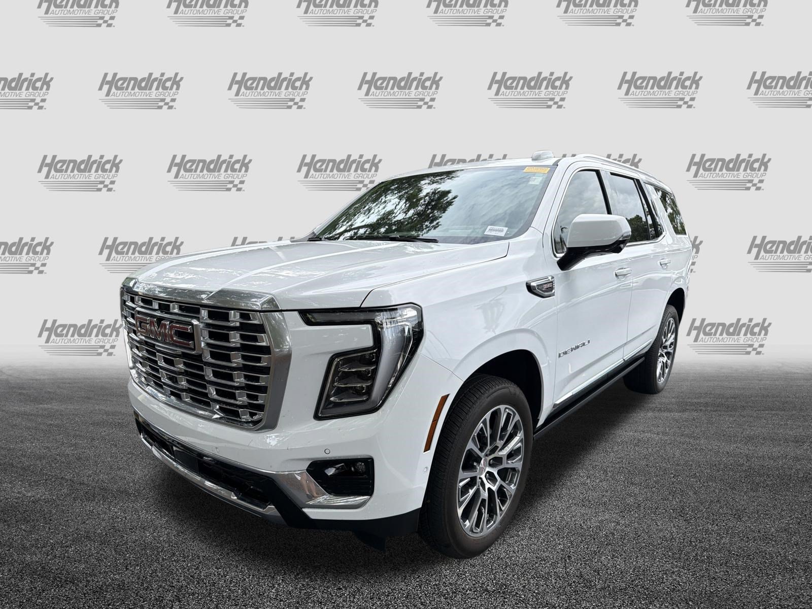 Used 2026 GMC Yukon Denali w/ Denali Reserve Package AWD/4WD image 5