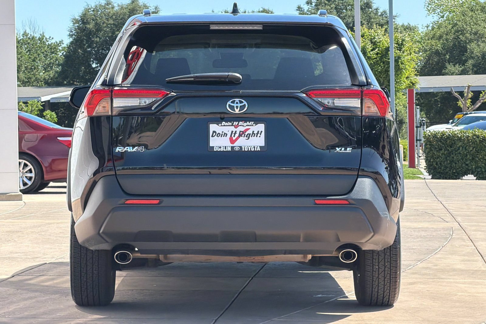 Used 2025 Toyota RAV4 XLE FWD image 5