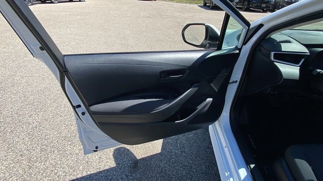 Used 2025 Toyota Corolla LE FWD image 15
