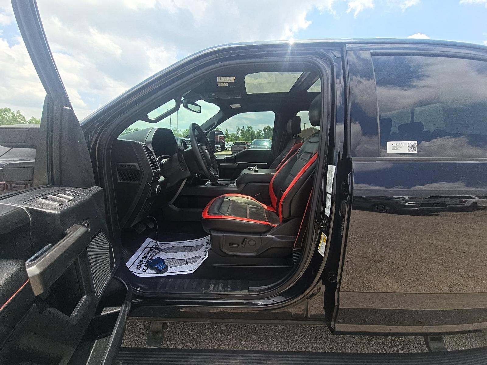 Used 2019 Ford F150 Lariat w/ Equipment Group 502A Luxury AWD/4WD image 6