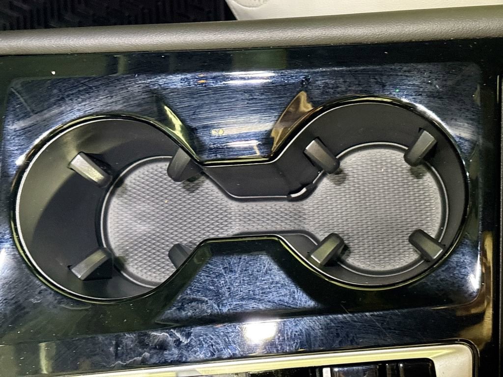 Certified 2024 Volkswagen Atlas Cross Sport SEL Premium R-Line image 15