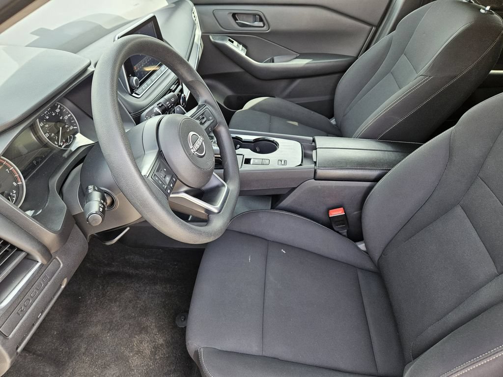 Used 2024 Nissan Rogue S FWD image 9