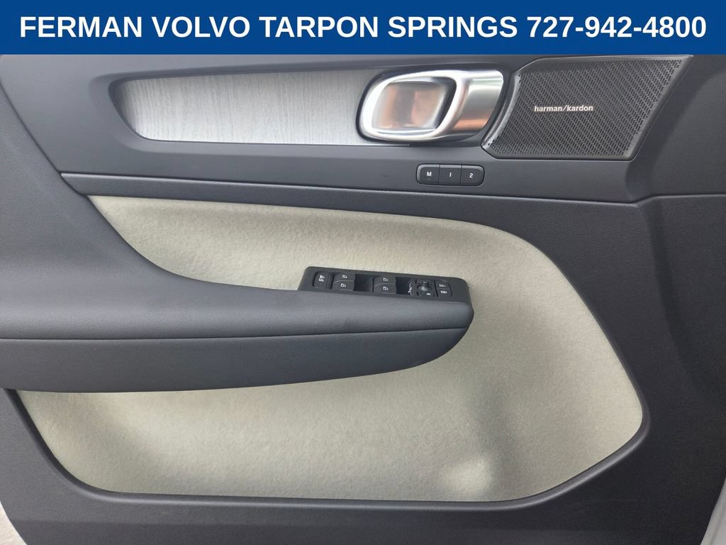 New 2026 Volvo XC40 B5 Ultra w/ Protection Package Premier AWD/4WD image 23