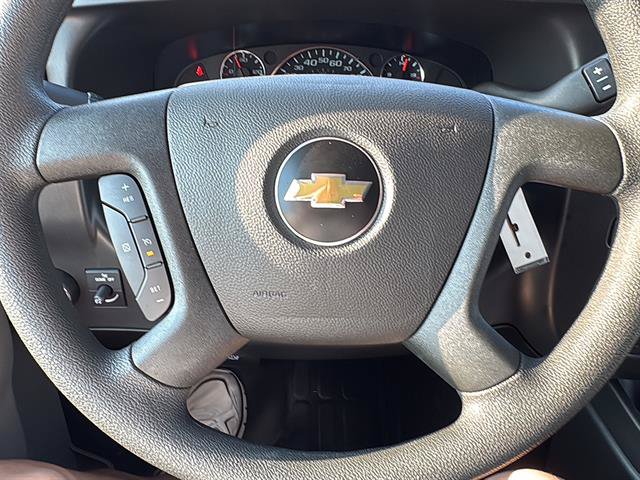 Used 2025 Chevrolet Express 2500 w/ Enhanced Convenience Package RWD image 14