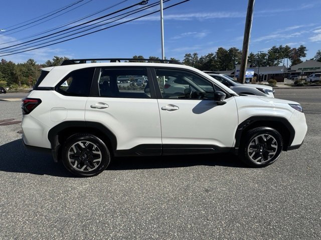 Used 2025 Subaru Forester image 2