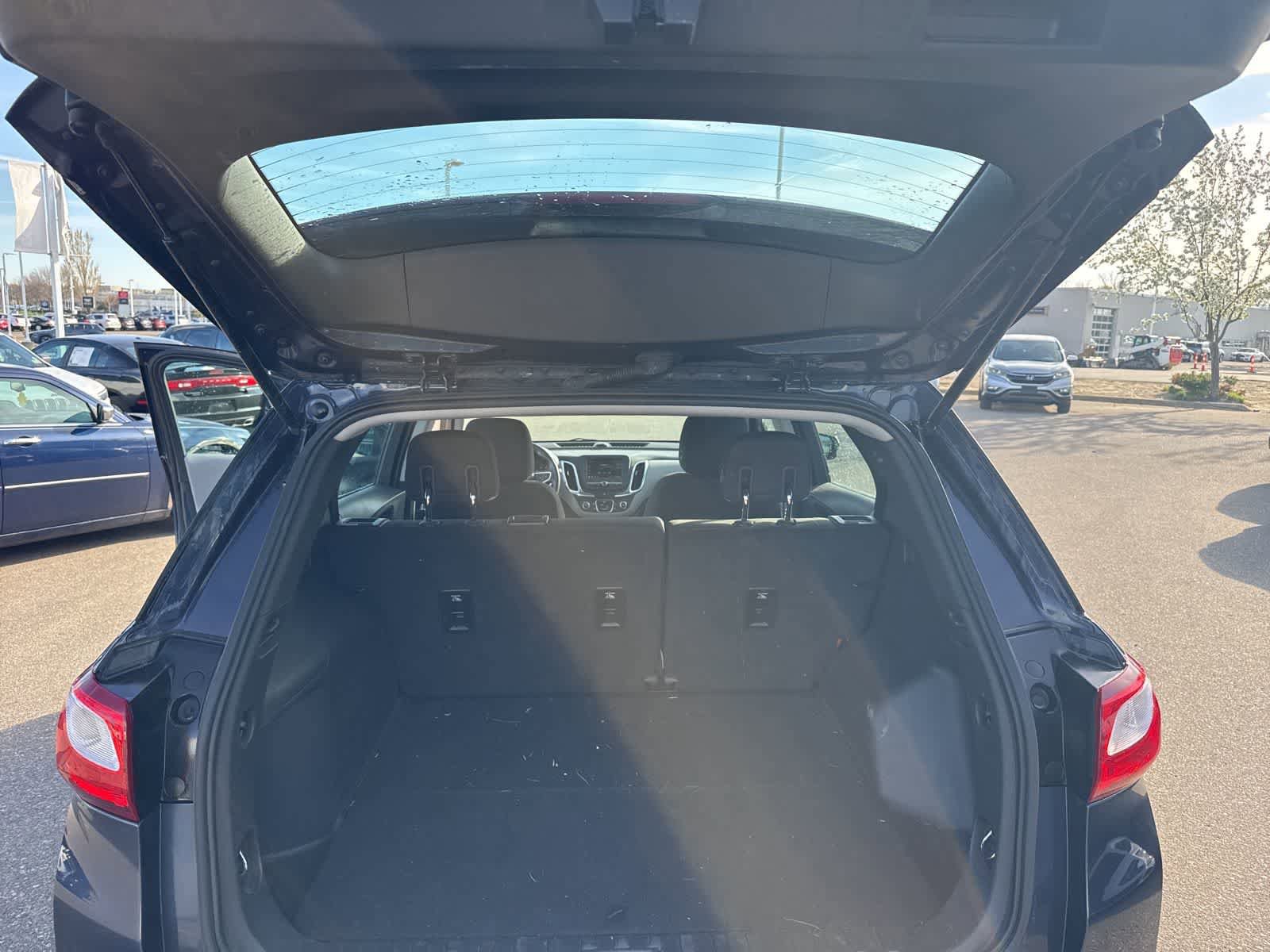 Used 2019 Chevrolet Equinox LS FWD image 22