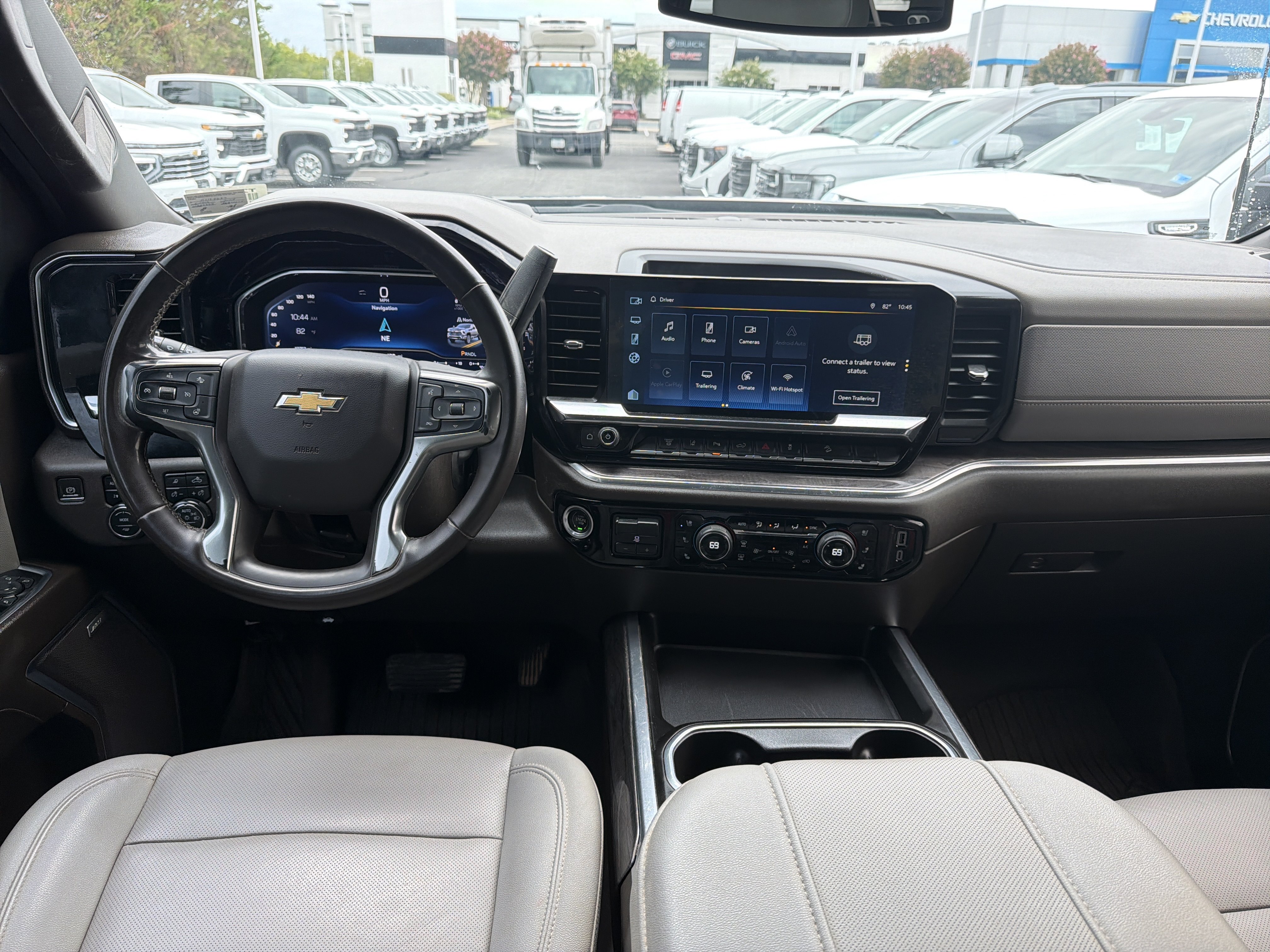 Used 2024 Chevrolet Silverado 2500 LTZ w/ LTZ Convenience Package AWD/4WD image 29
