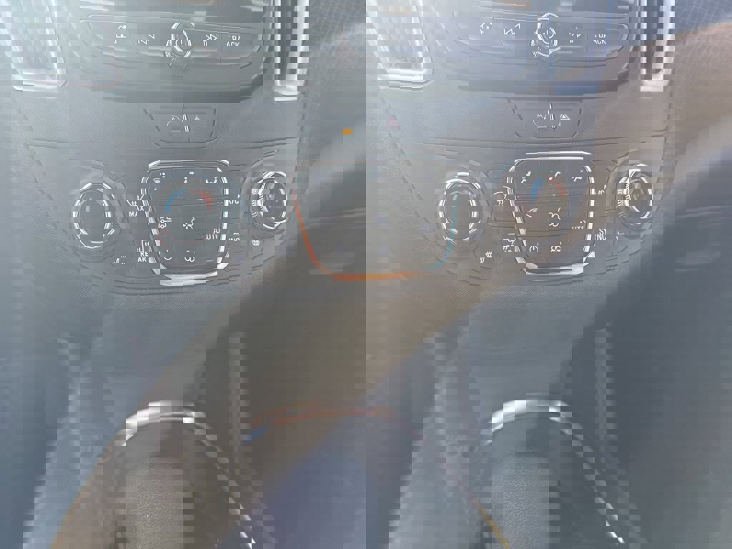 Certified 2025 Chevrolet Malibu LT image 11