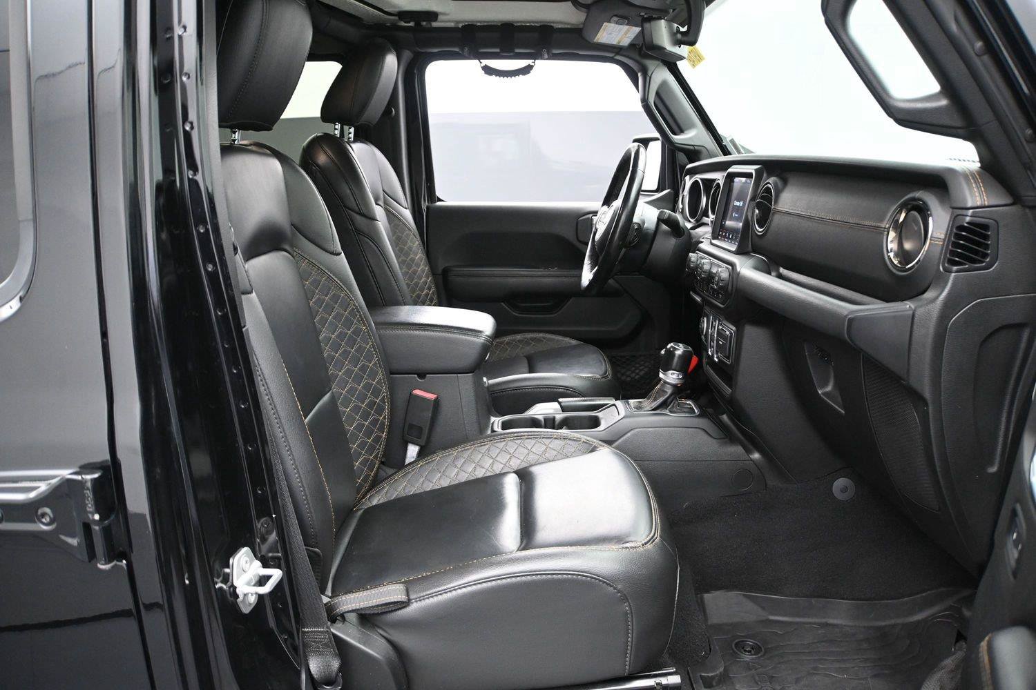 Used 2021 Jeep Wrangler Unlimited Sahara AWD/4WD image 17