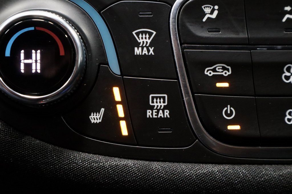 Used 2024 Chevrolet Malibu LT image 4